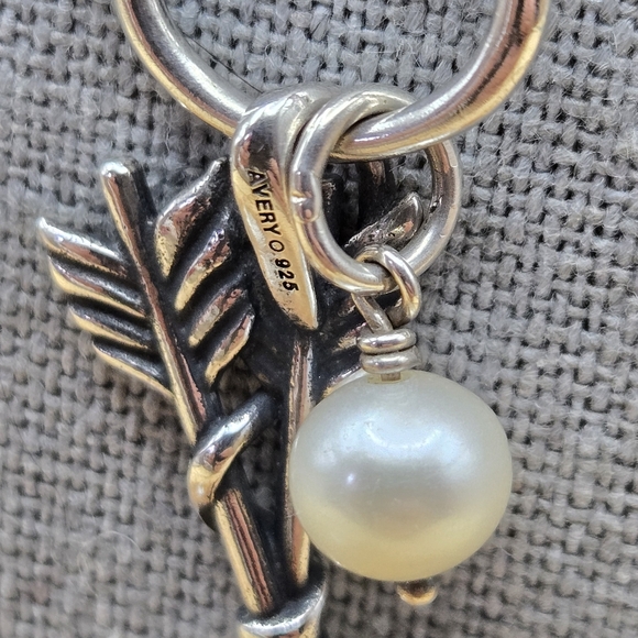 James Avery Retired Crossed Path Arrows Pearl Necklace With Chain - Picture 4 of 6